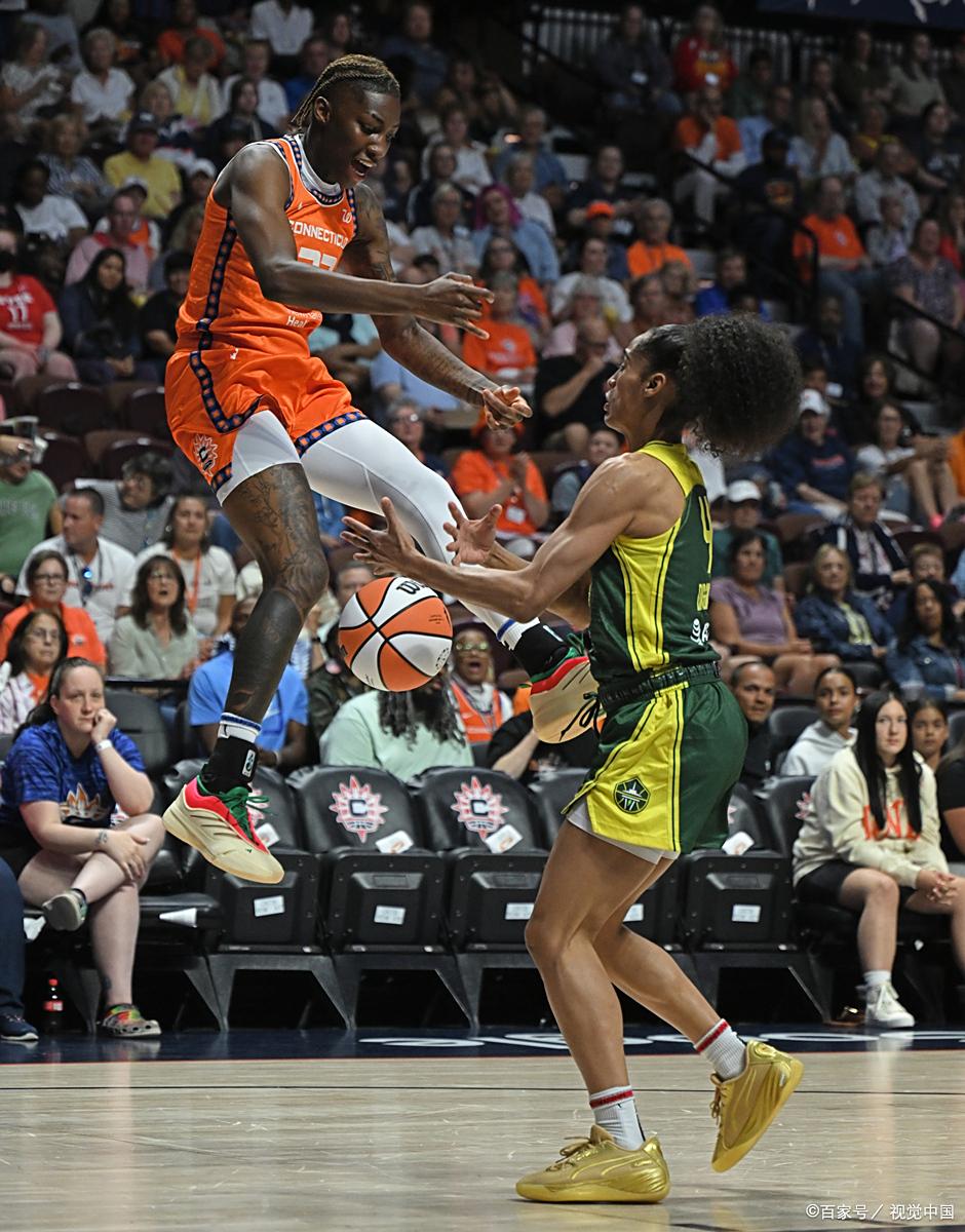 爱游戏中国-NBA常规赛集结日再迎强敌,菲尼克斯太阳刷新队史纪录,主帅态度——质疑声仍在,更衣室氛围转暖的简单介绍