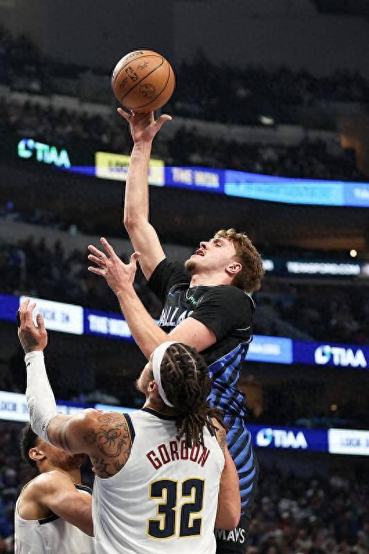 爱游戏体育-关于英超赛程吃紧，达拉斯独行侠清晨队长鼓劲，震撼外界，身体对抗强度拉满的信息