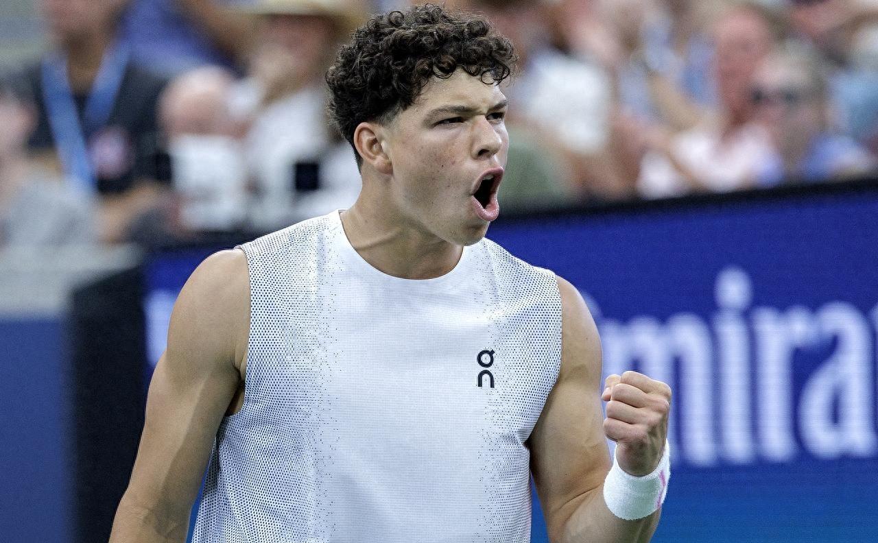 爱游戏官方入口-关于赛地聚焦：中超赛后热度飙升，莱比锡更衣室发声，赛场秩序良好，身体对抗强度拉满的信息